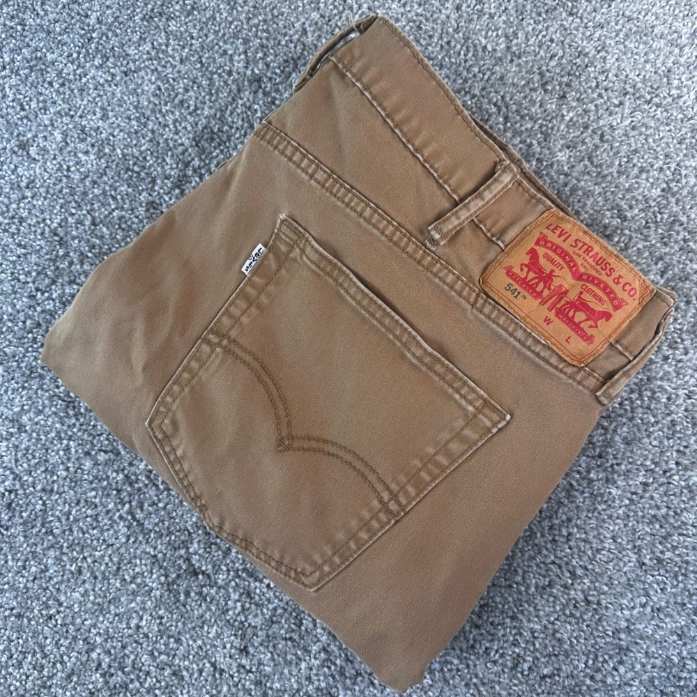 Levis 541 Athletic Taper Pants Mens 44x30 (Actual) Khaki Stretch Cotton READ